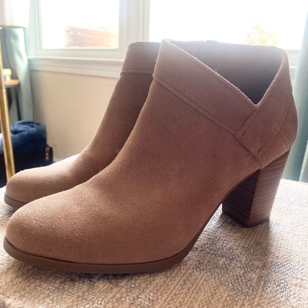 Koolaburra Brown Ankle Booties